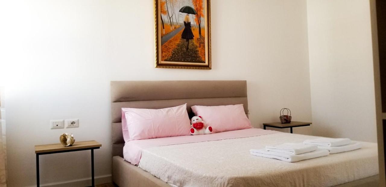 City Center Cute And Comfy Apartment - Ajia Apartments Тирана Екстер'єр фото